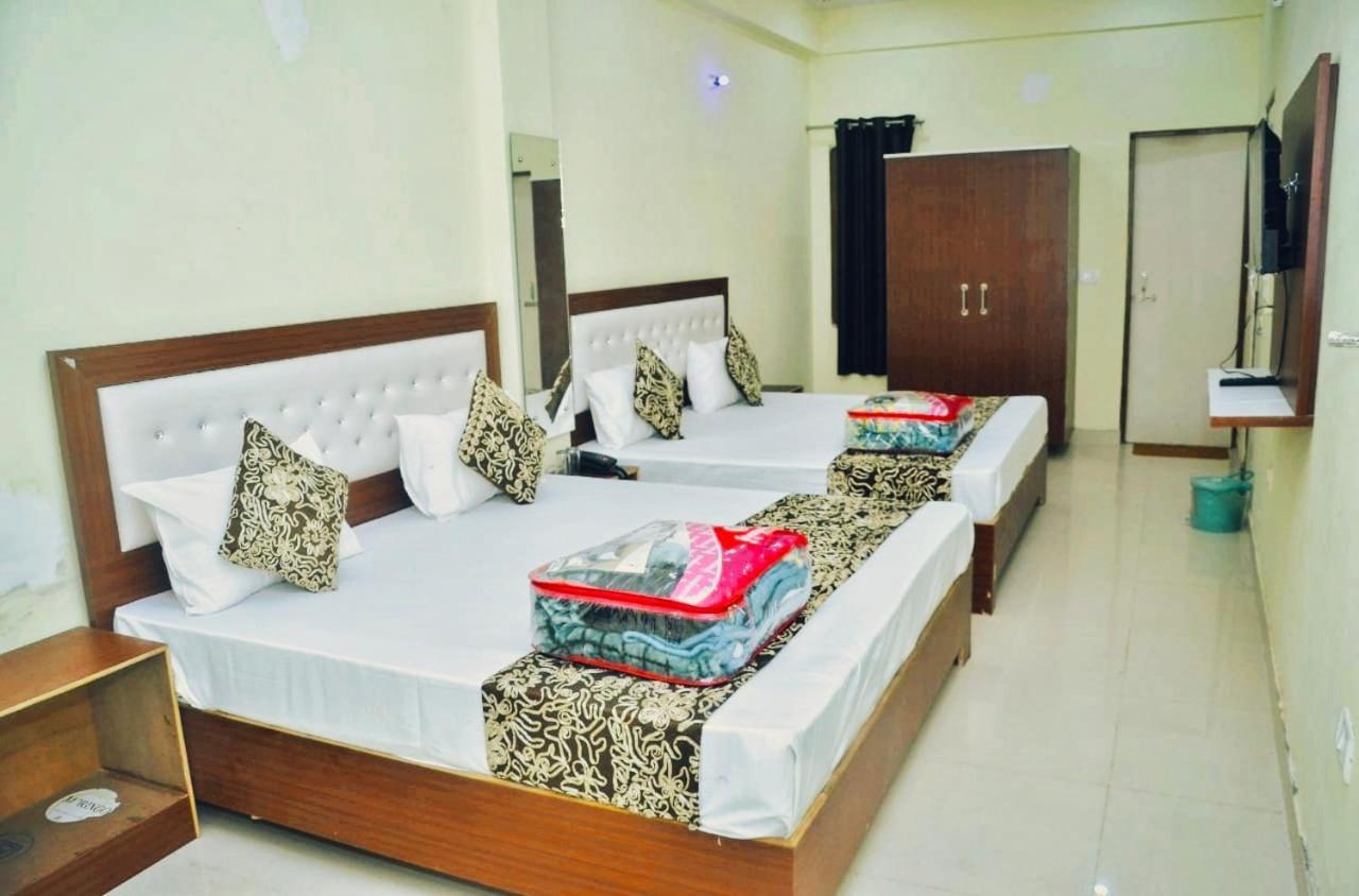 Awesome Home Stay Agra  Exterior photo